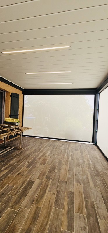 Installation d'une Pergola avec stores intégrés 4x6 à Marignane