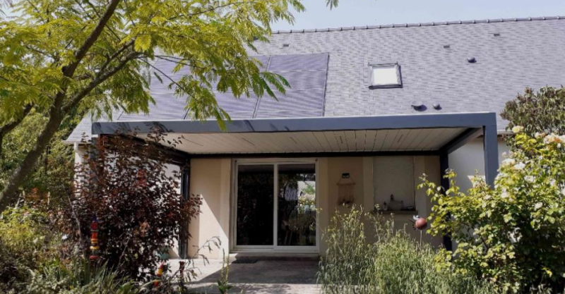 Réalisation de travaux pour la pose d'une pergola bioclimatique à Carry-le-Rouet sur la Côte bleue