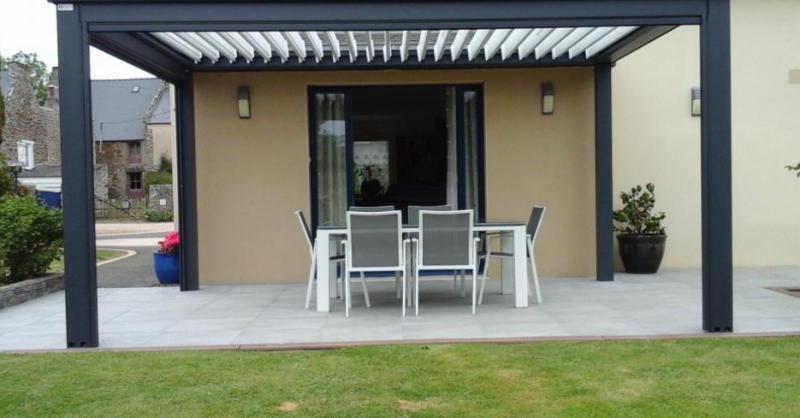 Différentes options de personnalisation pour une pergola design Toulon dans le Var