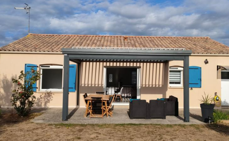 Gérer l'ensoleillement grâce à une pergola à lames orientables Toulon dans le Var