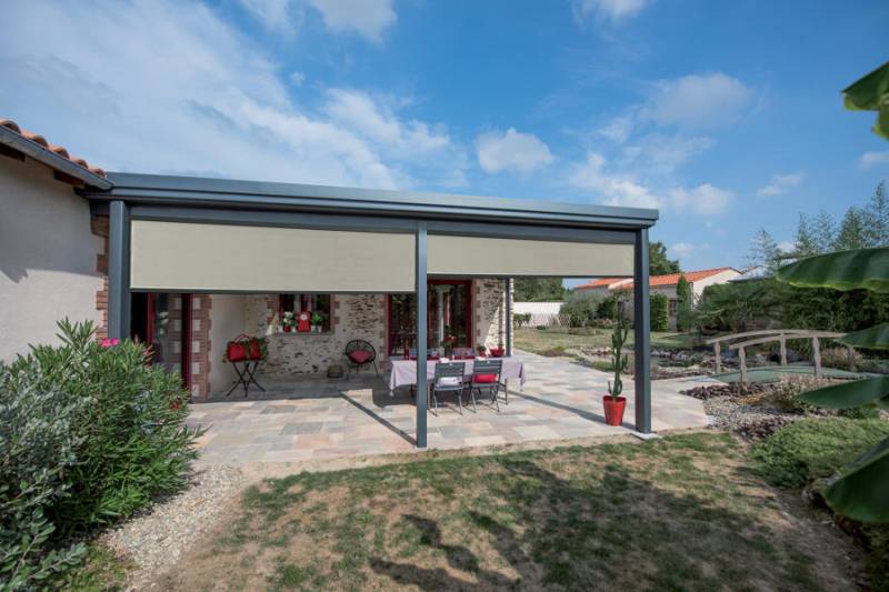 Vue extérieure d’une double pergola élégante à La Valette-du-Var