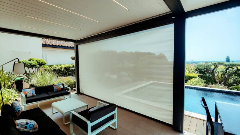 Aménagement d’une pergola bioclimatique pas cher à Hyères